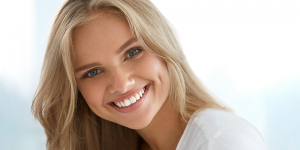 'woman smiling'